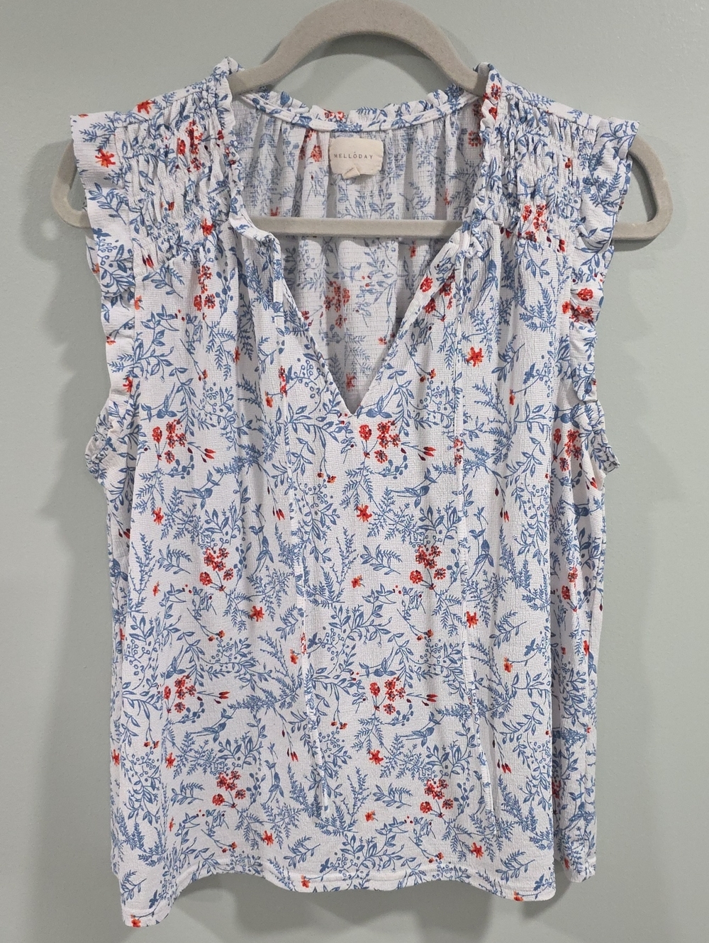 MELLODAY White Floral V-Neck Ruffle Sleeveless Top - Blue & Red Print